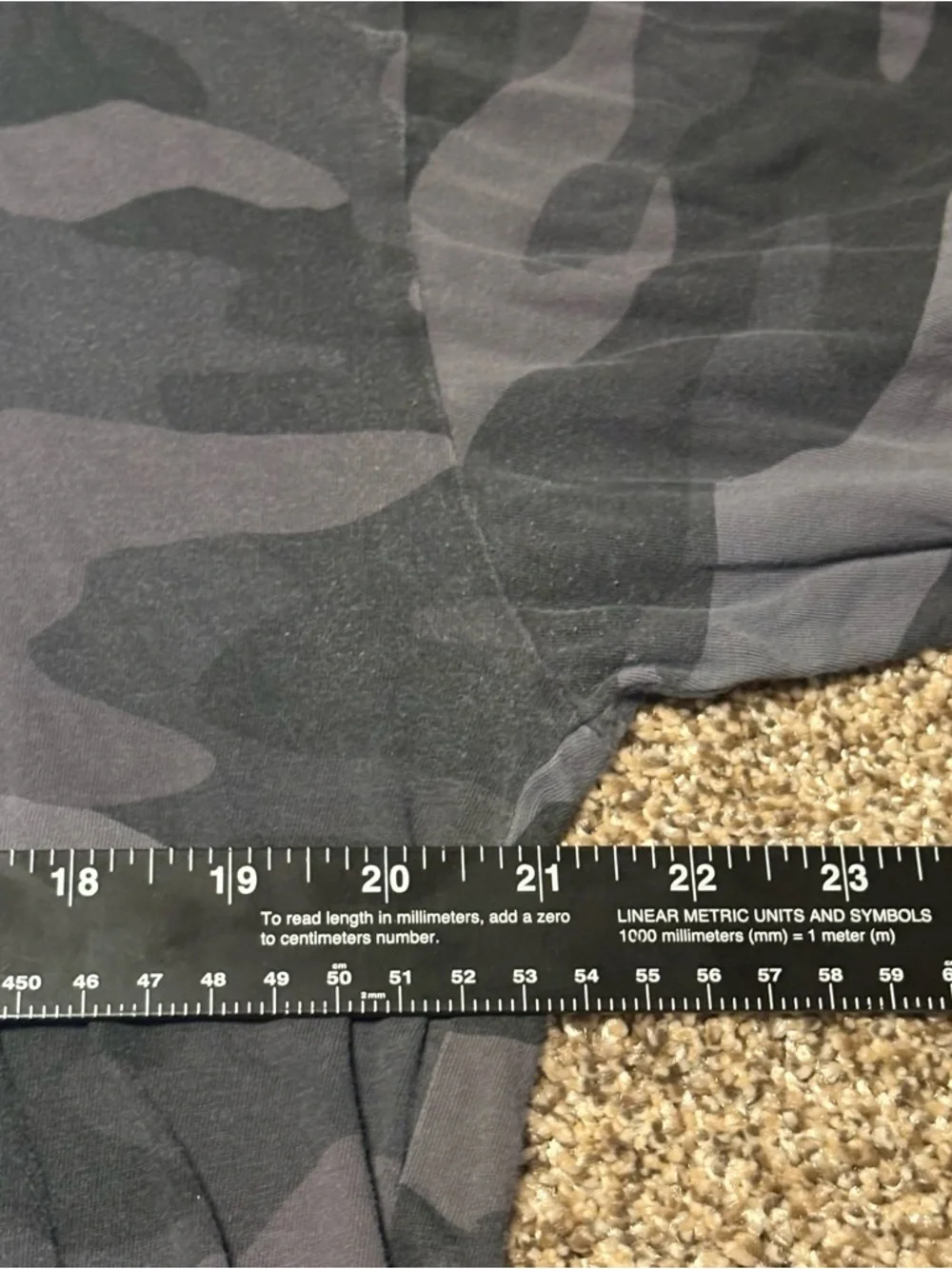 PINK Victoria's Secret Gray and Black Camo Long Sleeve Women’s Medium - Picture 7 of 8